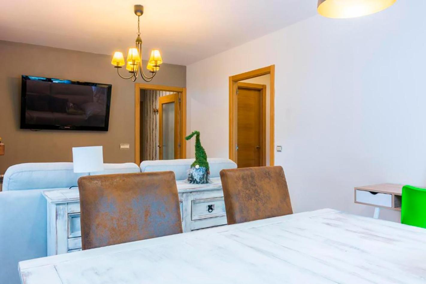 Apartamento A 15 Minutos De Baqueira Les Bordes Eksteriør billede