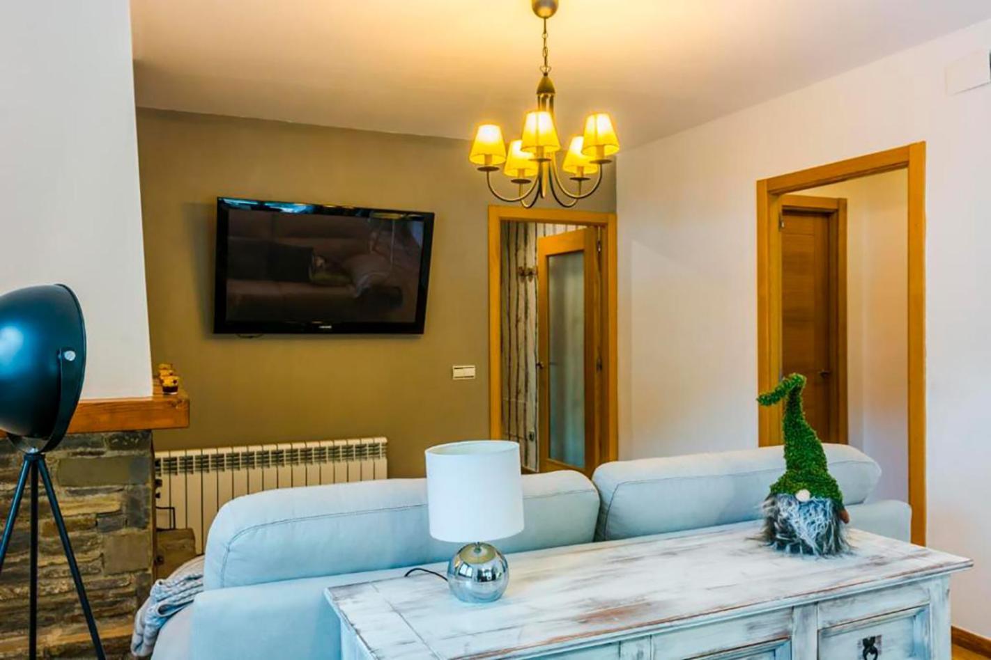 Apartamento A 15 Minutos De Baqueira Les Bordes Eksteriør billede